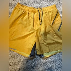 Lululemon Surge shorts 7’